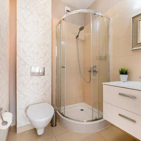 山林小屋 Ranczo Mustafa 波波林